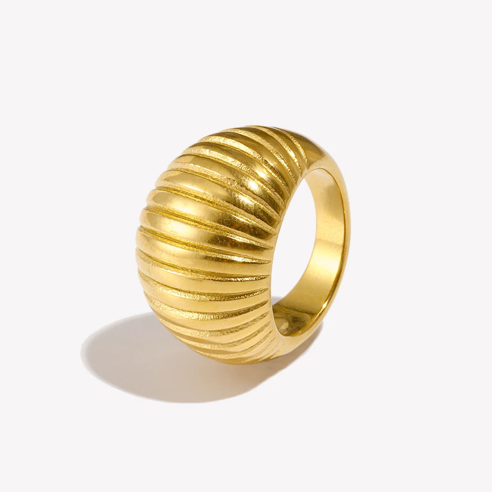 Statement Ring