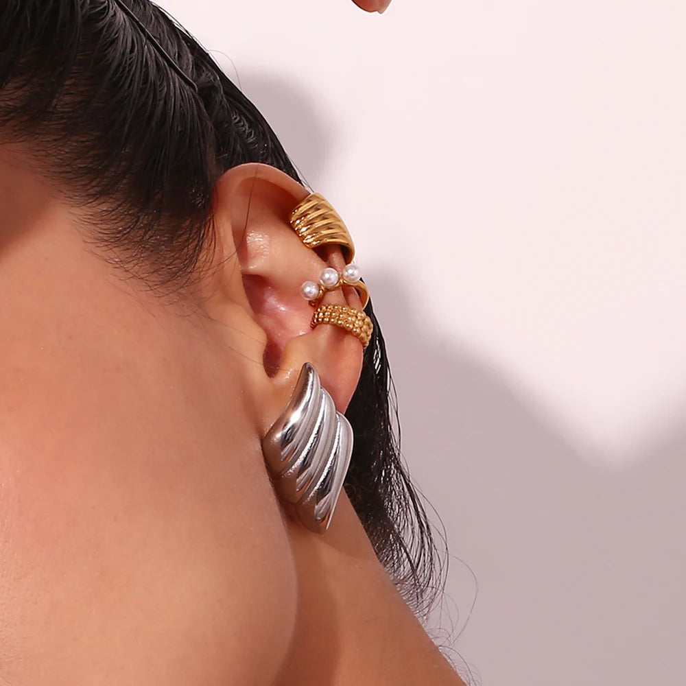 Dreilagige Flügel-Ohrringe