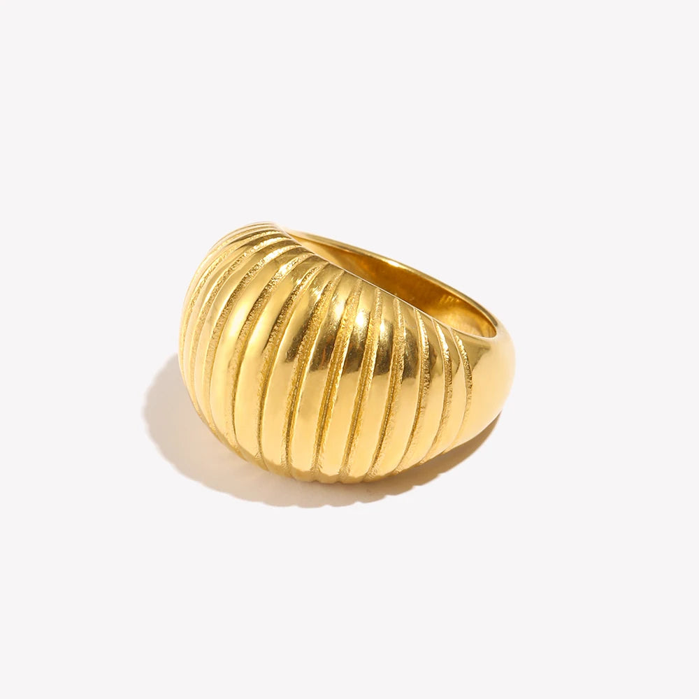 Statement Ring