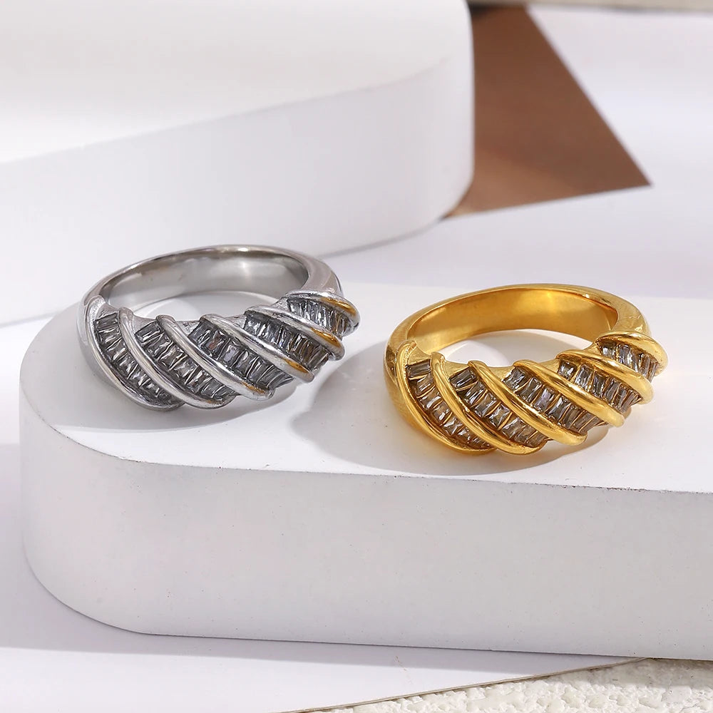 Twisted Ring