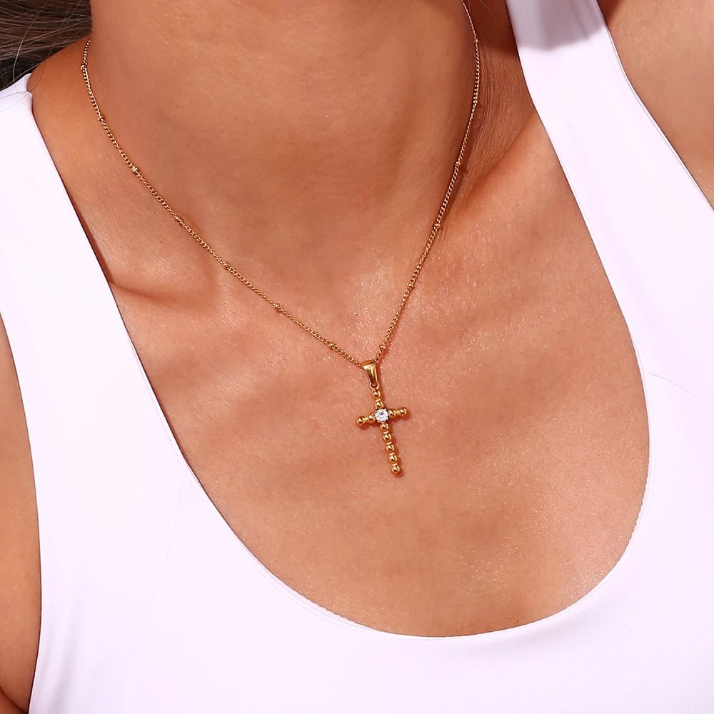 Kreuz Halskette